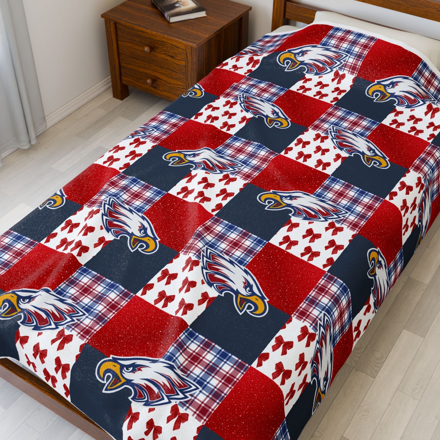 Cozy Team Spirit Plush Blanket, Soft Fleece Blanket for Game Days, Sports Fan Gift, Customized Throw for Cozy Nights, Perfect for Tailgating