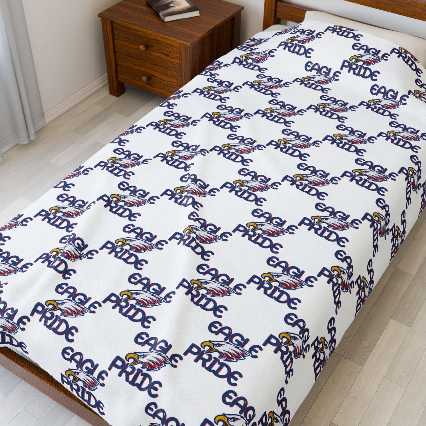 Eagle Pride Velveteen Plush Blanket, Soft Throw for Game Day, Cozy Home Decor, Perfect for Sports Fans, Gift for Graduates