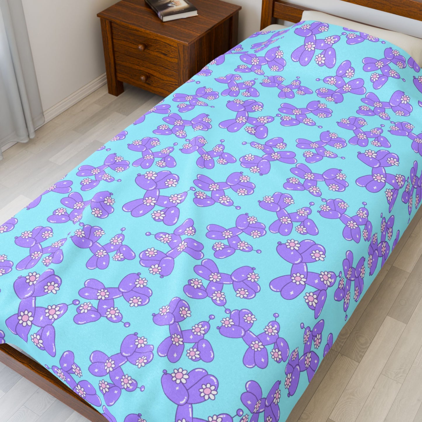 Purple balloon dog Velveteen Plush Blanket, Cozy Blanket for Kids, Soft Throw for Home Decor, Great Gift for Birthdays, Spring Decor