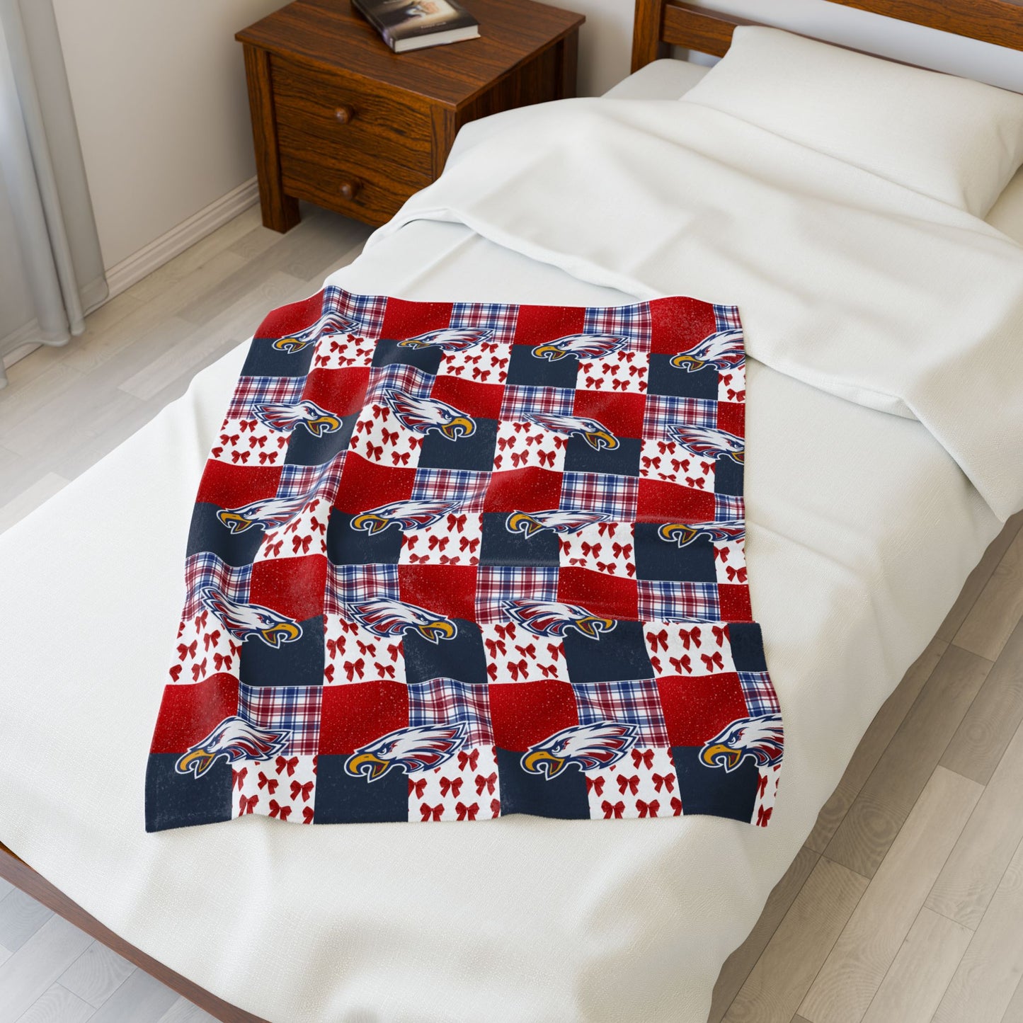 Cozy Team Spirit Plush Blanket, Soft Fleece Blanket for Game Days, Sports Fan Gift, Customized Throw for Cozy Nights, Perfect for Tailgating